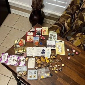 Vintage Mixed Button Lot Some Still on Packaging Ovals Metal Hearts Project Sew